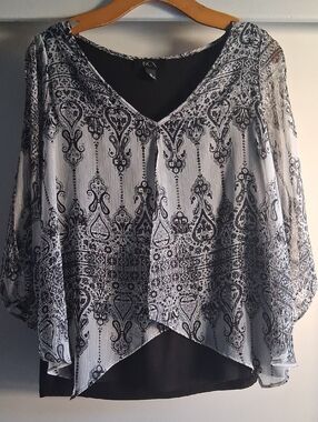 BCX Sheer Open Sleeve Blouse Black & White Paisley XL